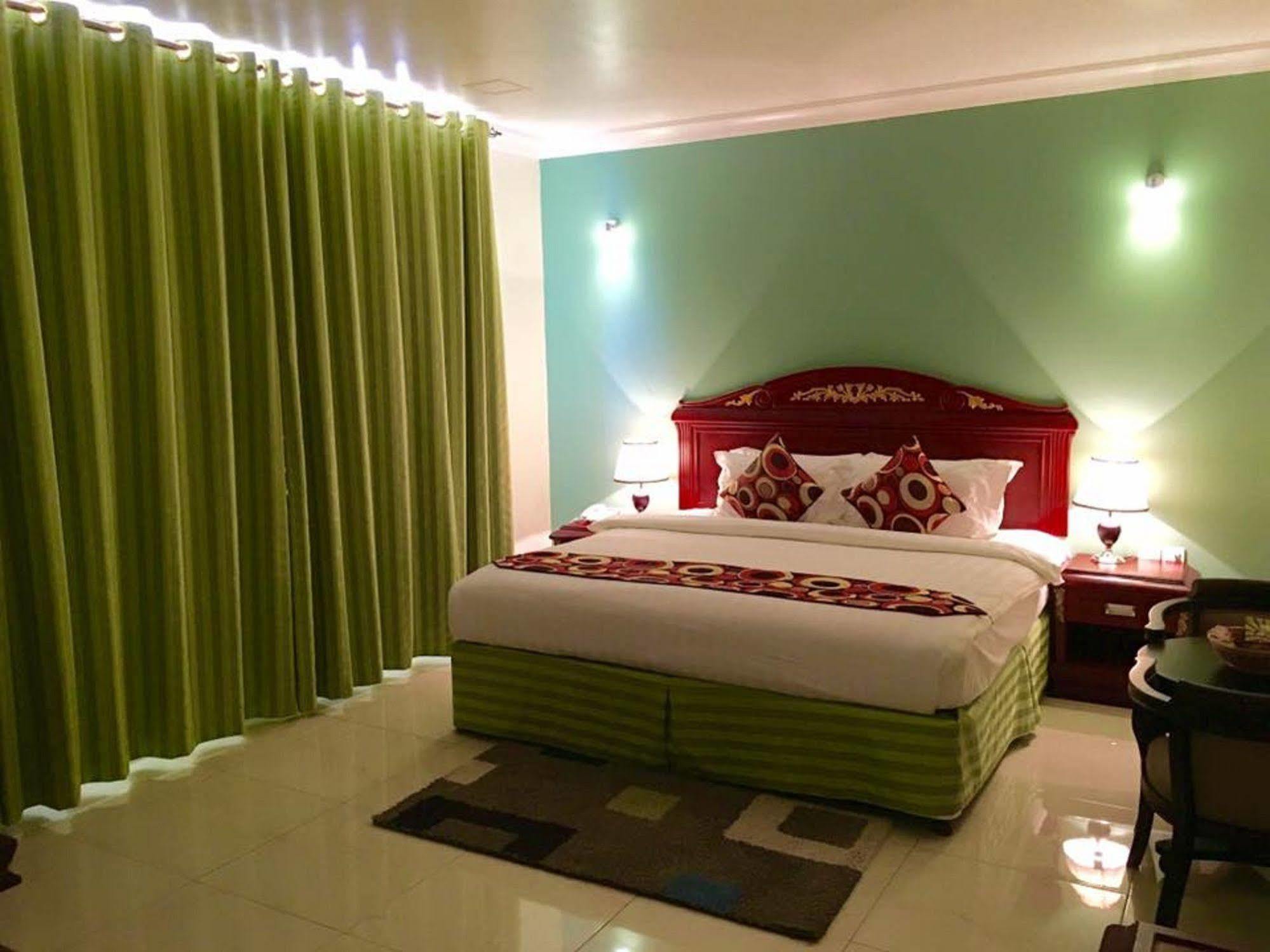Al Diyar Hotel 3*
